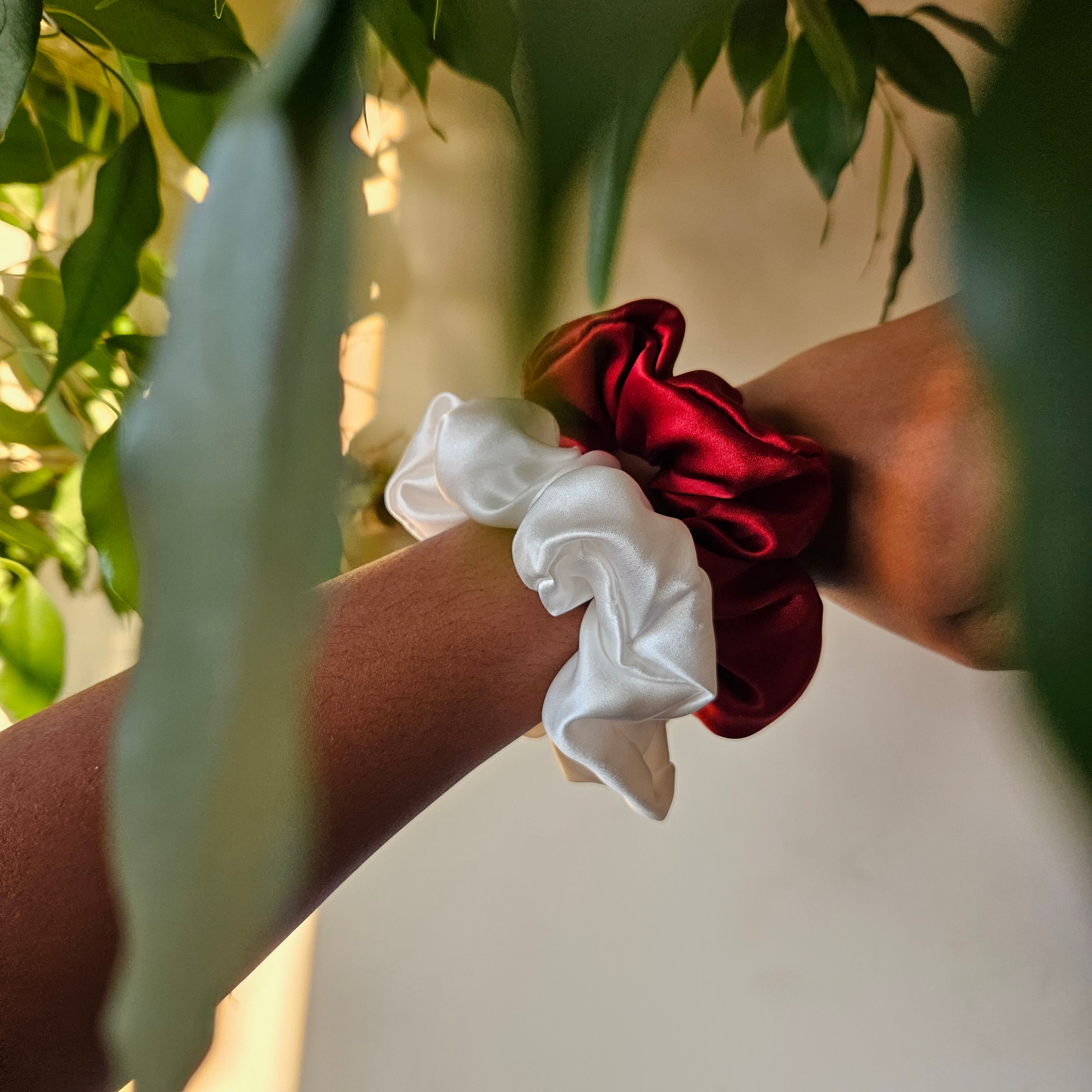 Natural silk scrunchie